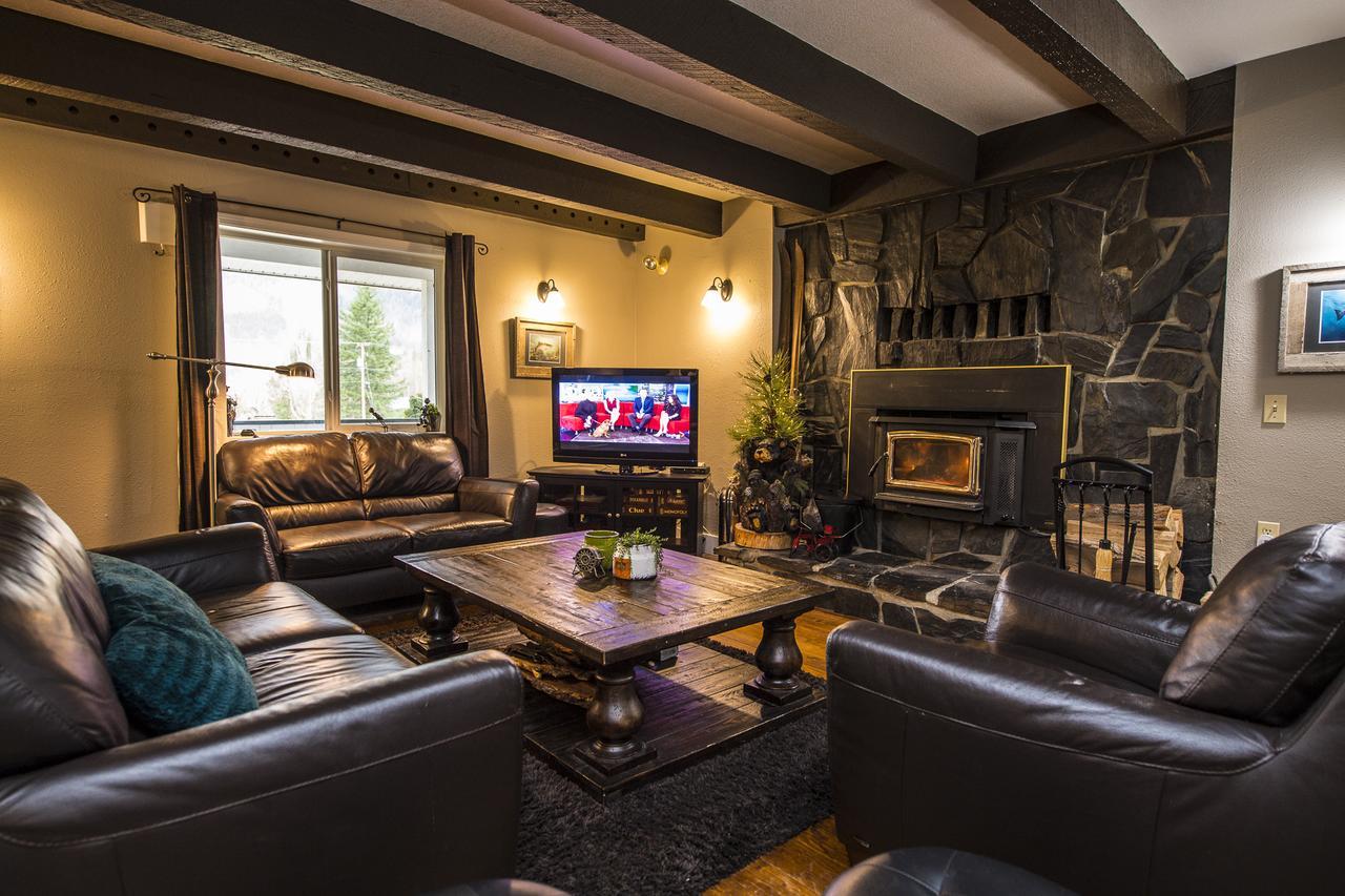 Bella Coola Eagle Lodge Екстер'єр фото