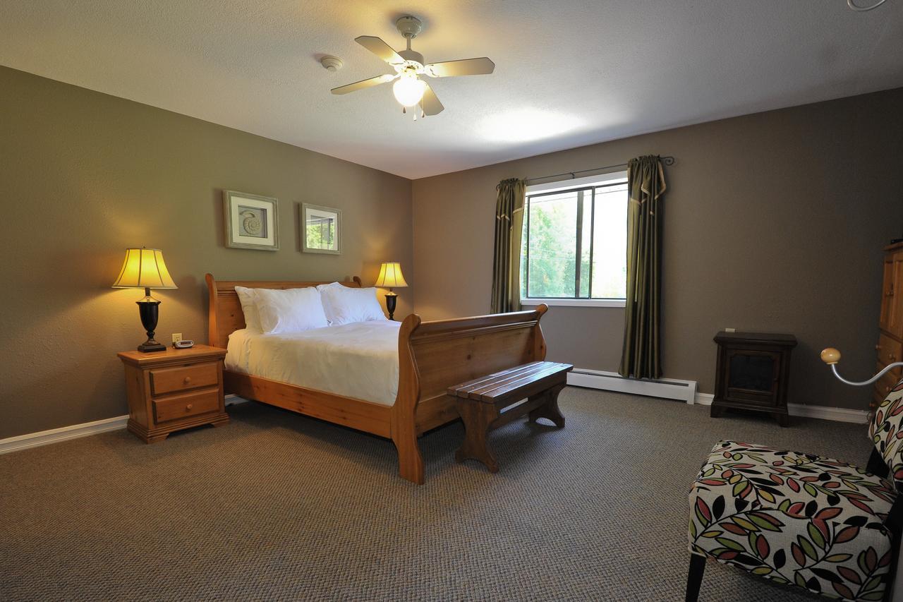 Bella Coola Eagle Lodge Екстер'єр фото